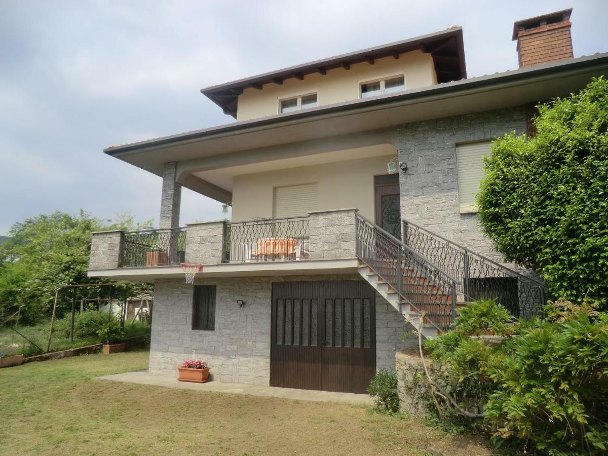 Casale Cadeloro Apartment Nebbiuno ภายนอก รูปภาพ