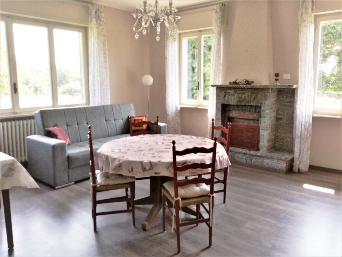 Casale Cadeloro Apartment Nebbiuno ภายนอก รูปภาพ