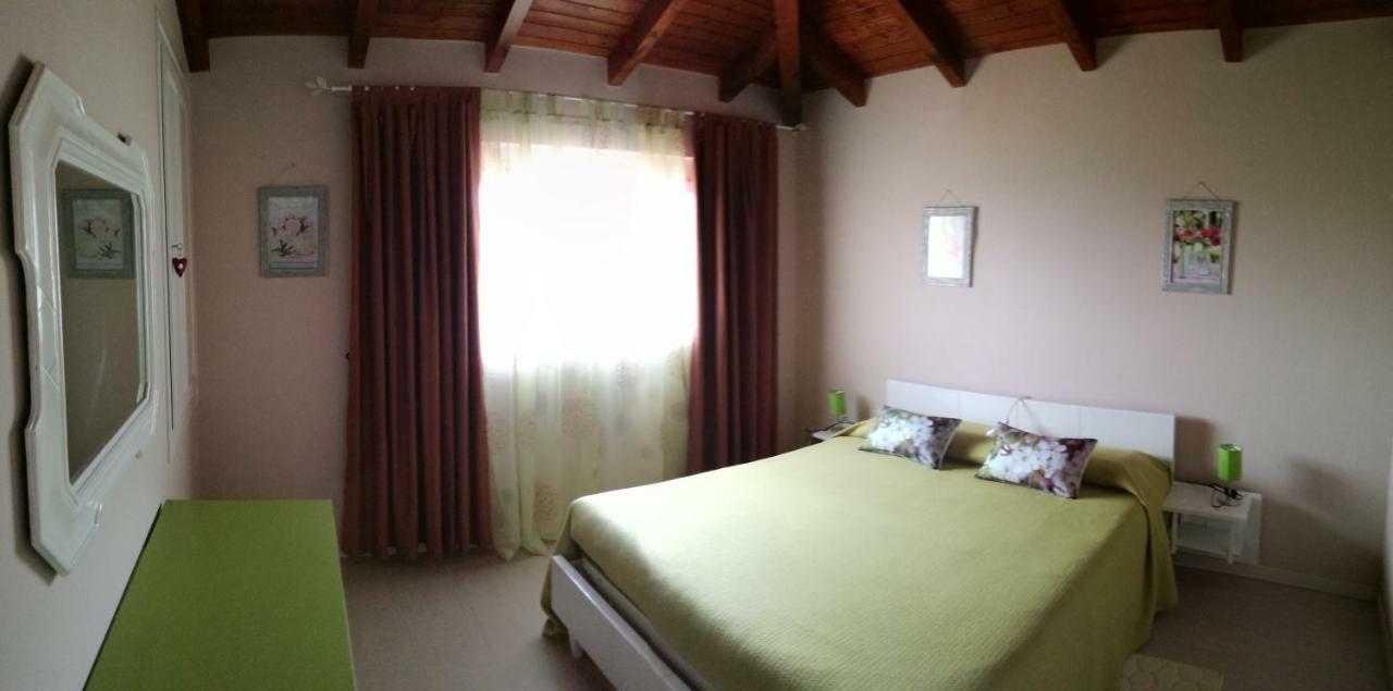 Casale Cadeloro Apartment Nebbiuno ภายนอก รูปภาพ