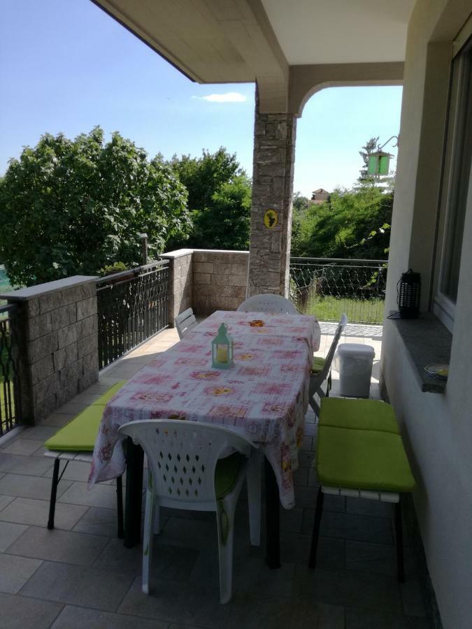Casale Cadeloro Apartment Nebbiuno ภายนอก รูปภาพ