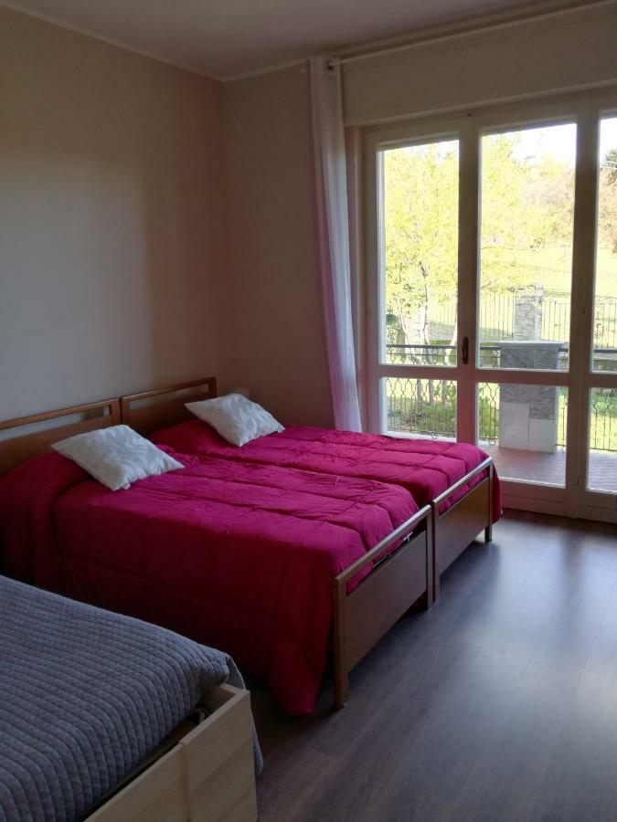 Casale Cadeloro Apartment Nebbiuno ภายนอก รูปภาพ